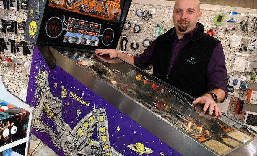 Réparation et rénovation du flipper